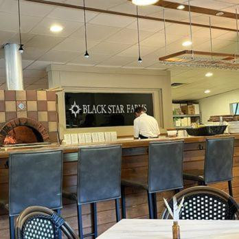 Inn At Black Star Farms Suttons Bay Exterior foto